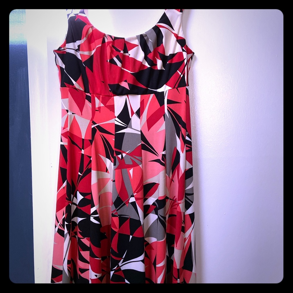 London Times colorful reds dress